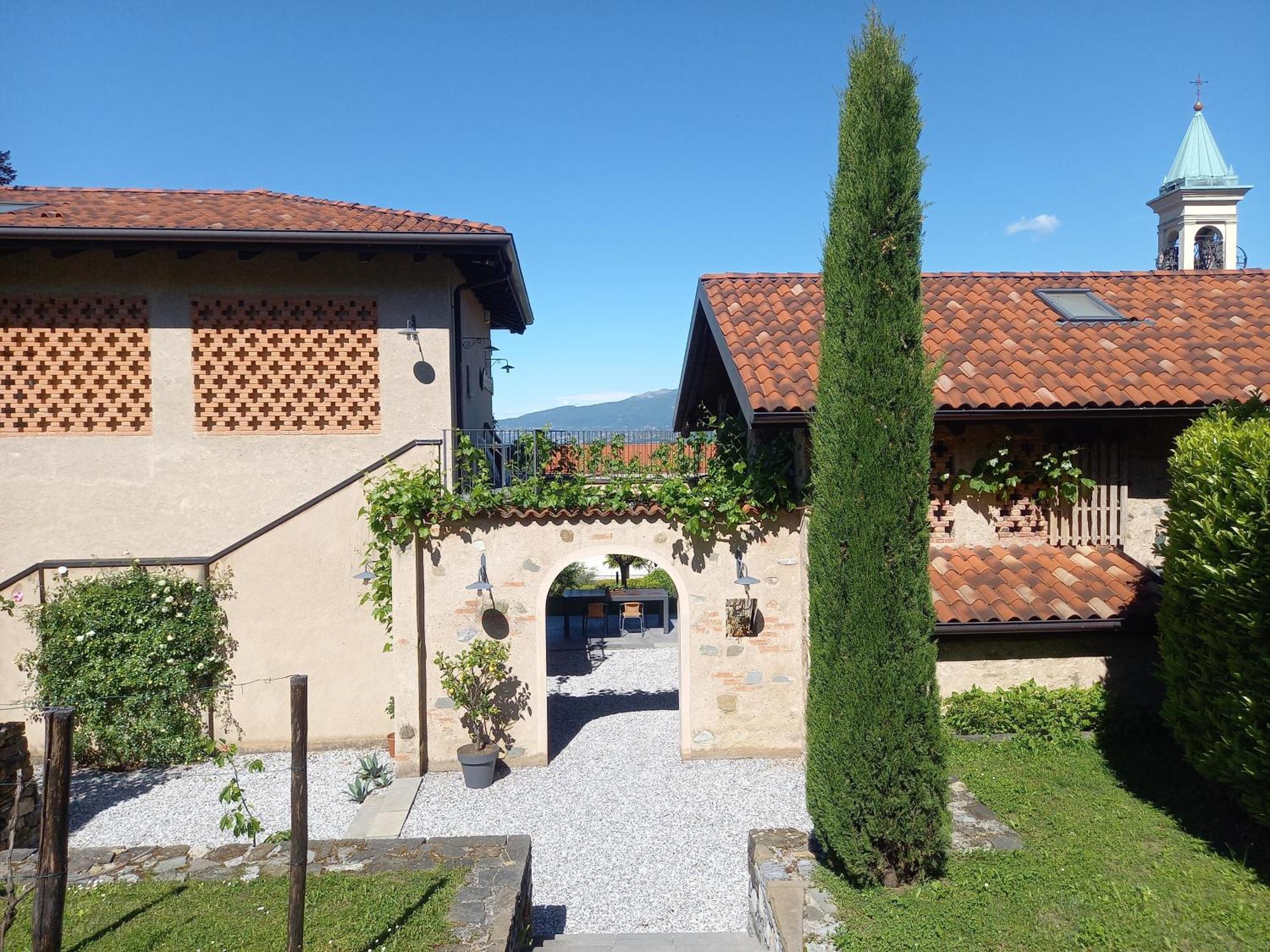 B&B Cascina La Cinciallegra Oggiono Екстер'єр фото